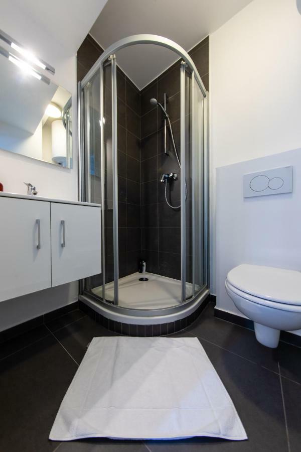 Flat In The Heart Of Antwerp Centrum Bagian luar foto